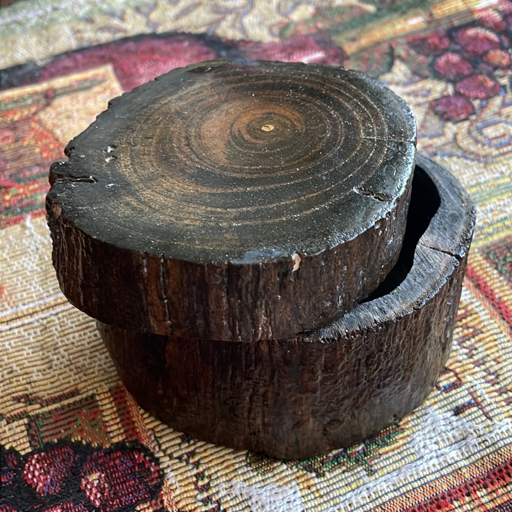Natural locust wooden trinket box